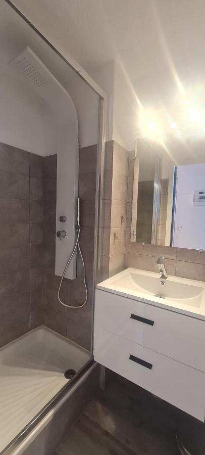 Appartement Avec Balcon, Vue Mer, Piscine, Parking แอกด์ ภายนอก รูปภาพ
